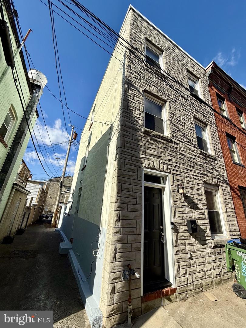420 S DUNCAN ST