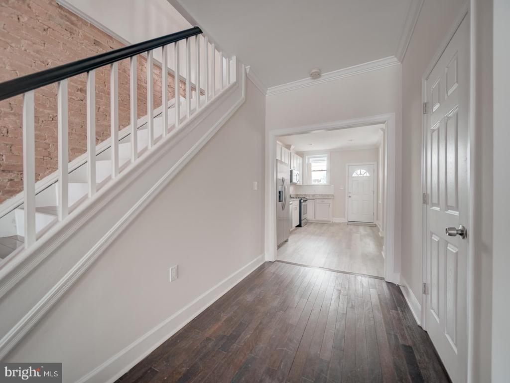 417 N COLLINGTON AVE