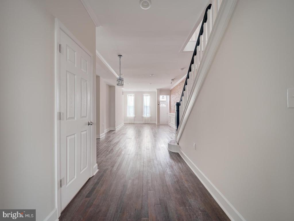 417 N COLLINGTON AVE