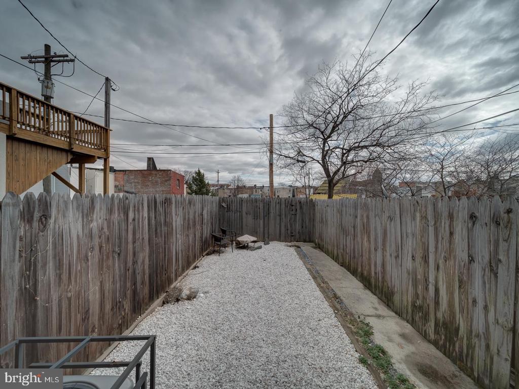417 N COLLINGTON AVE