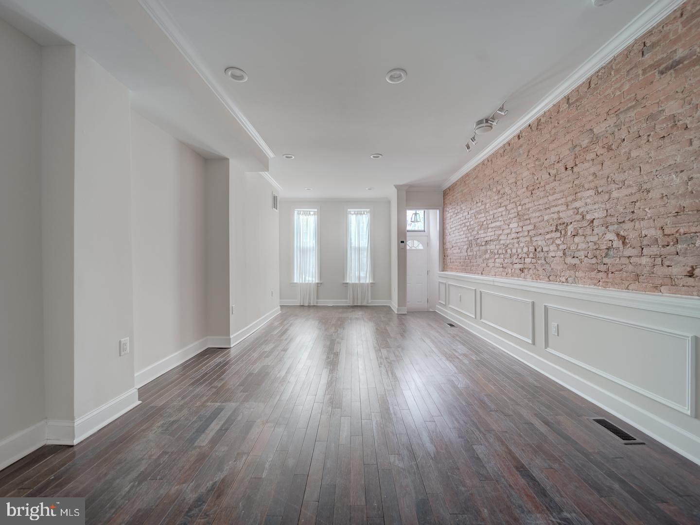 417 N COLLINGTON AVE