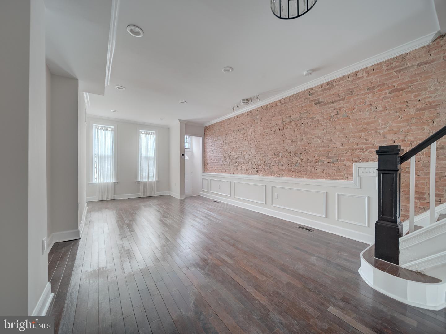 417 N COLLINGTON AVE