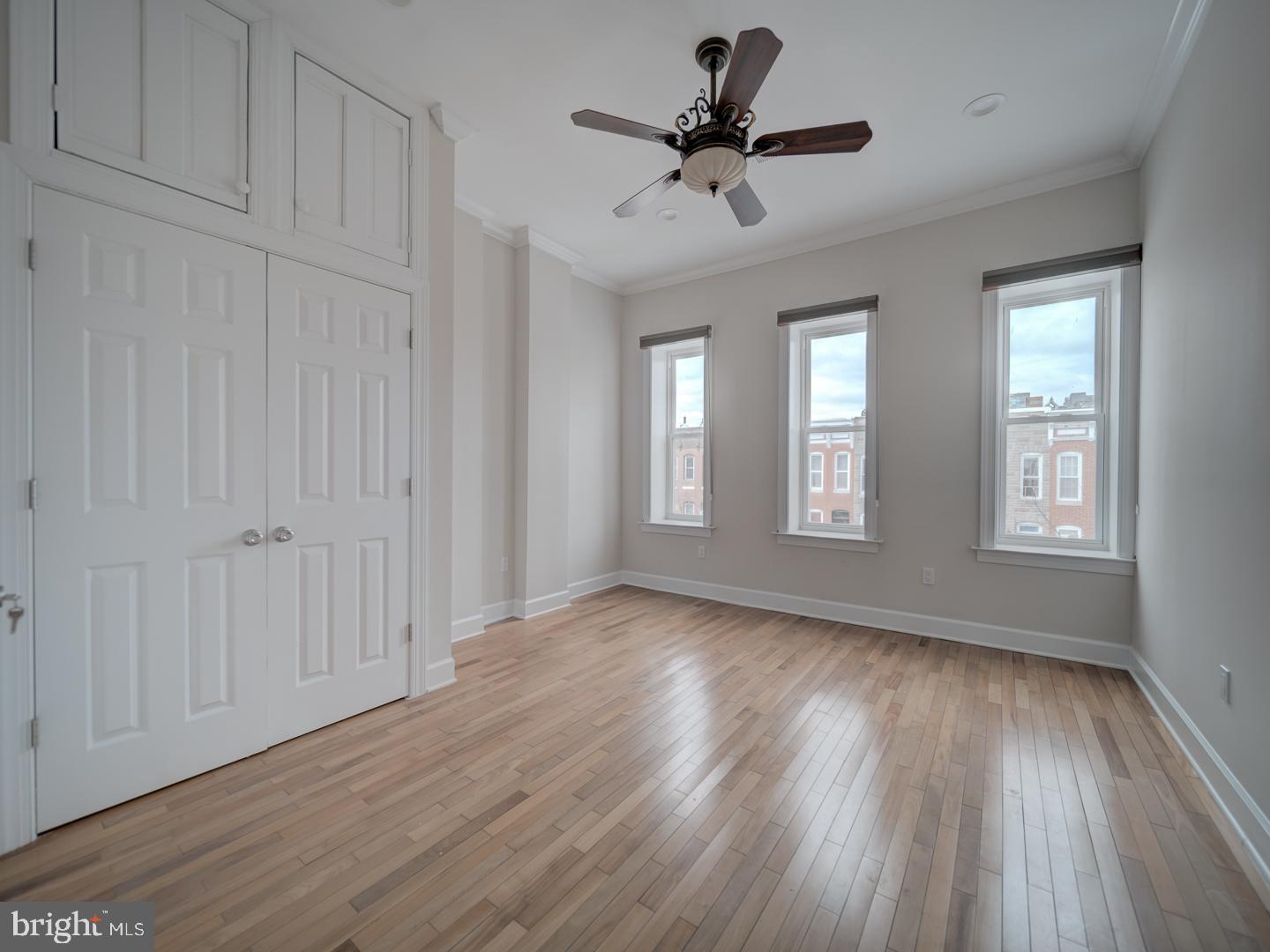 417 N COLLINGTON AVE