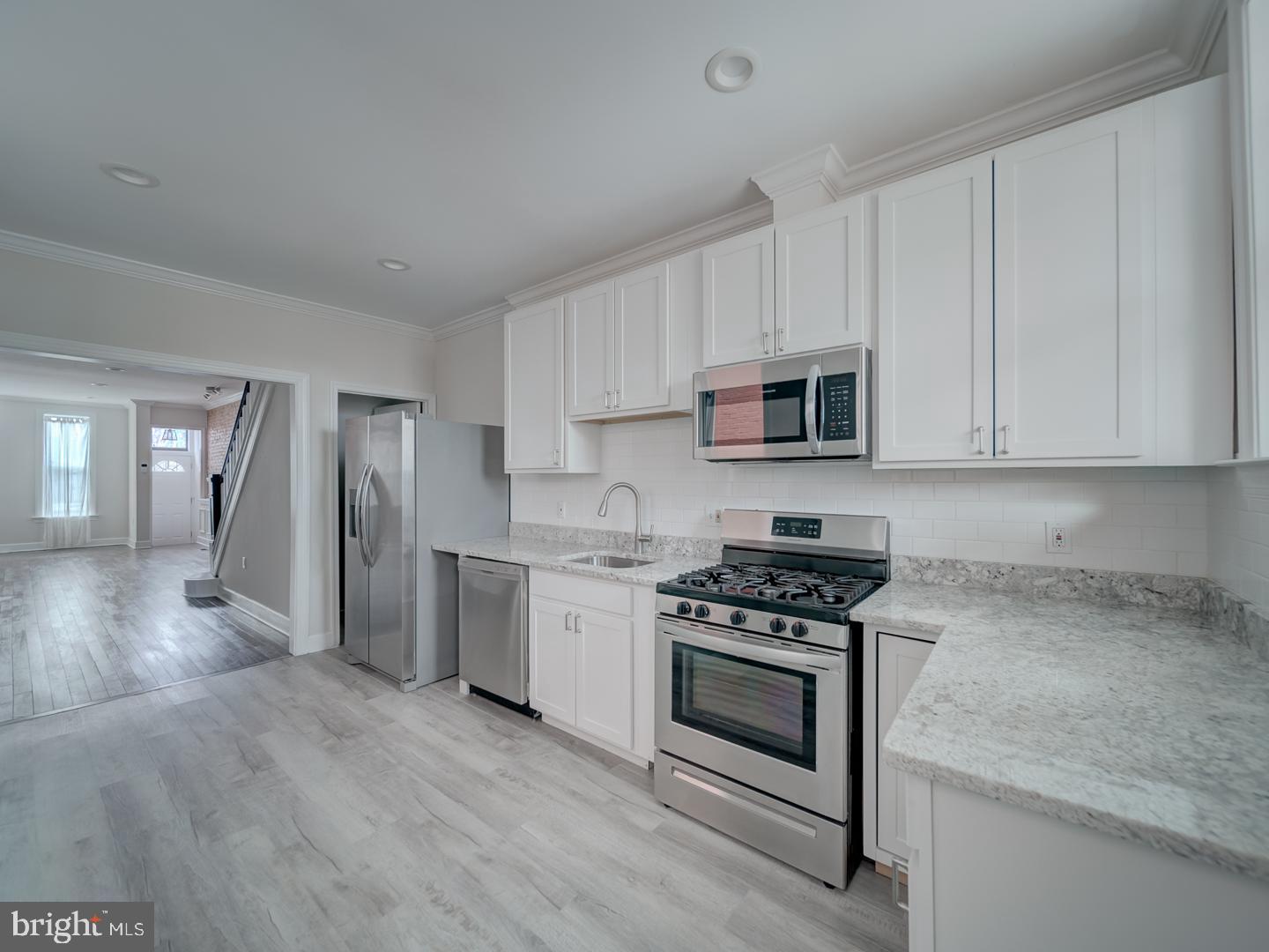417 N COLLINGTON AVE