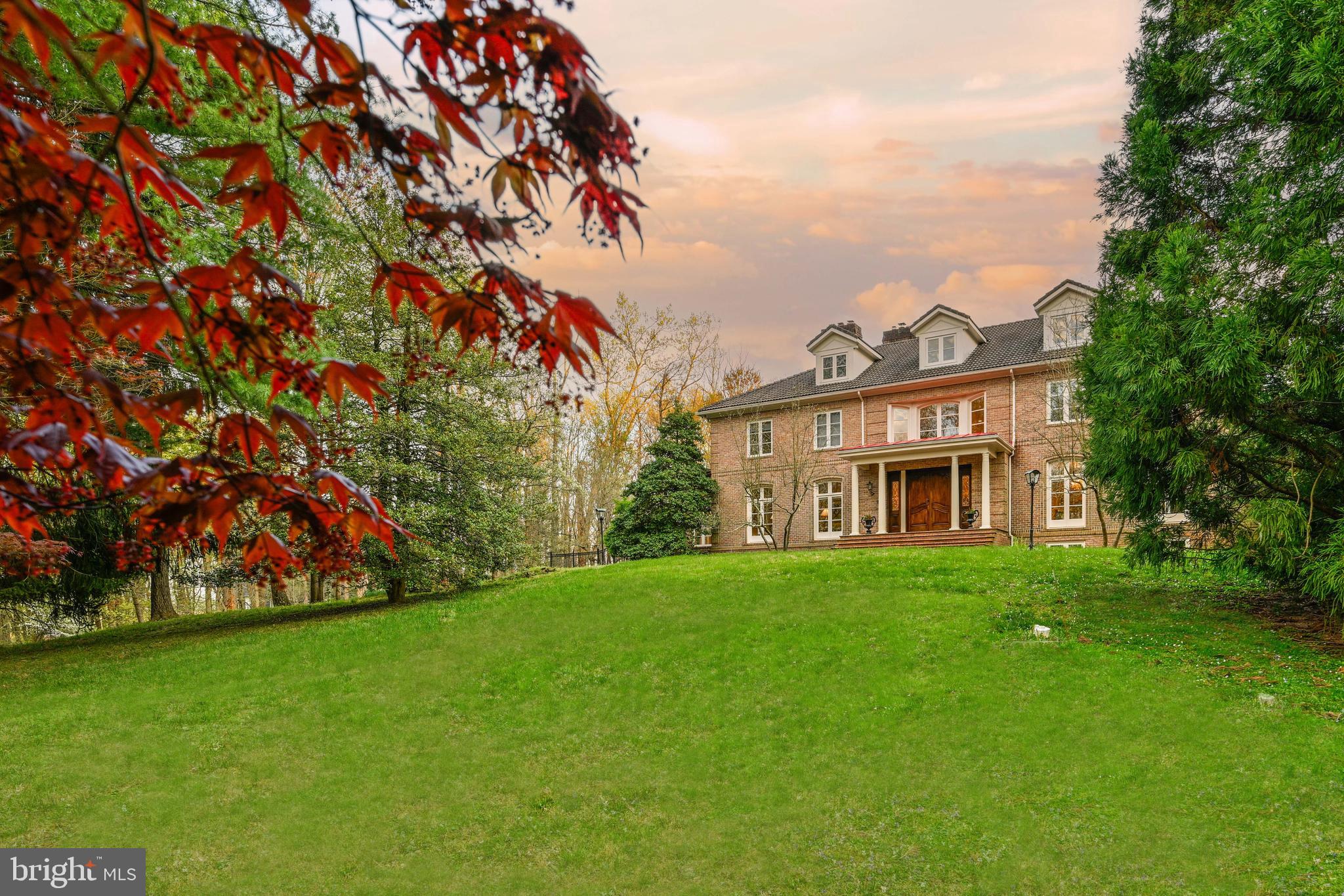 7 CHRIS ELIOT COURT