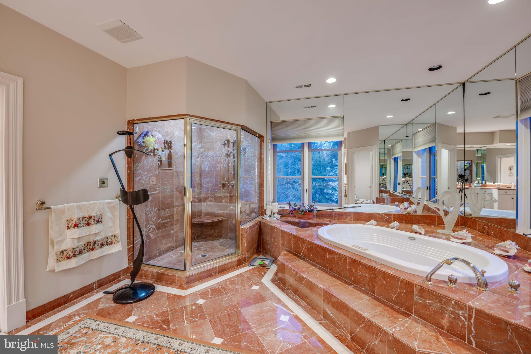 7 CHRIS ELIOT COURT