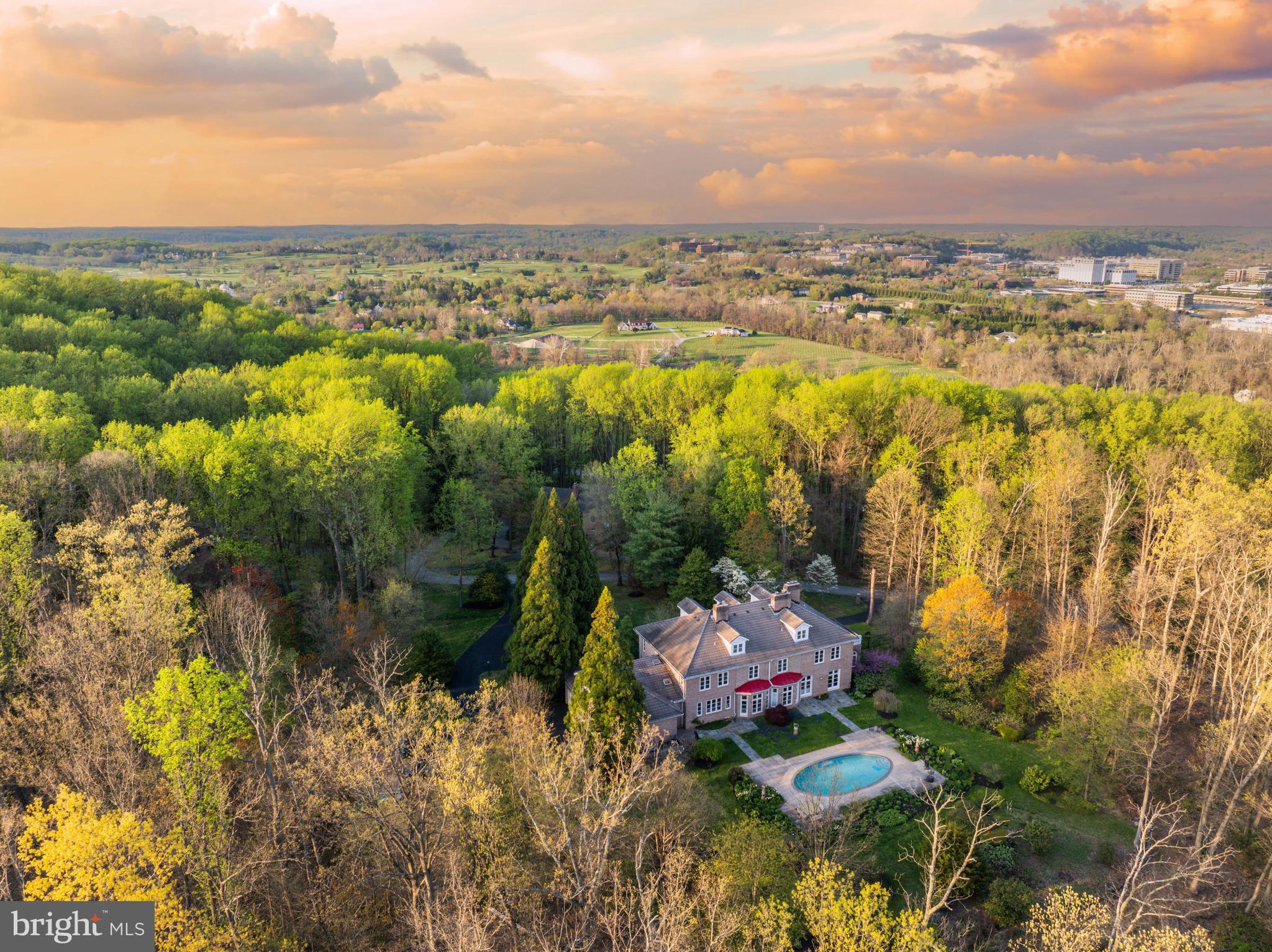 7 CHRIS ELIOT COURT