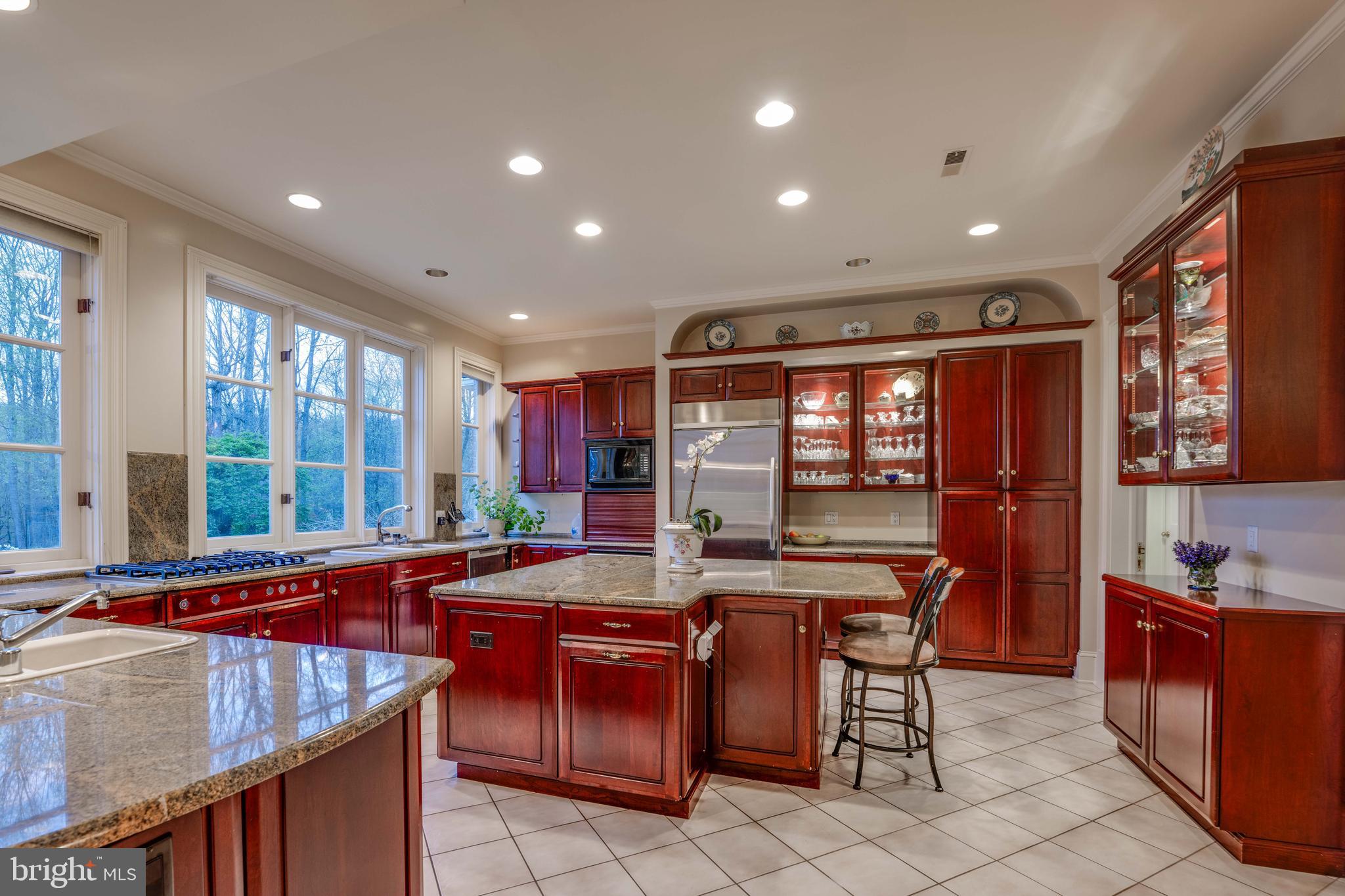 7 CHRIS ELIOT COURT