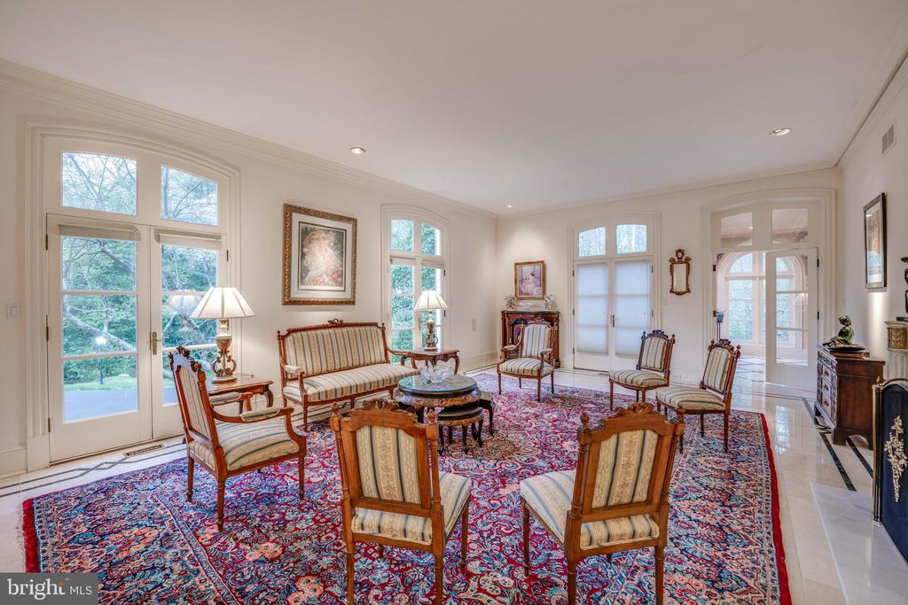 7 CHRIS ELIOT COURT