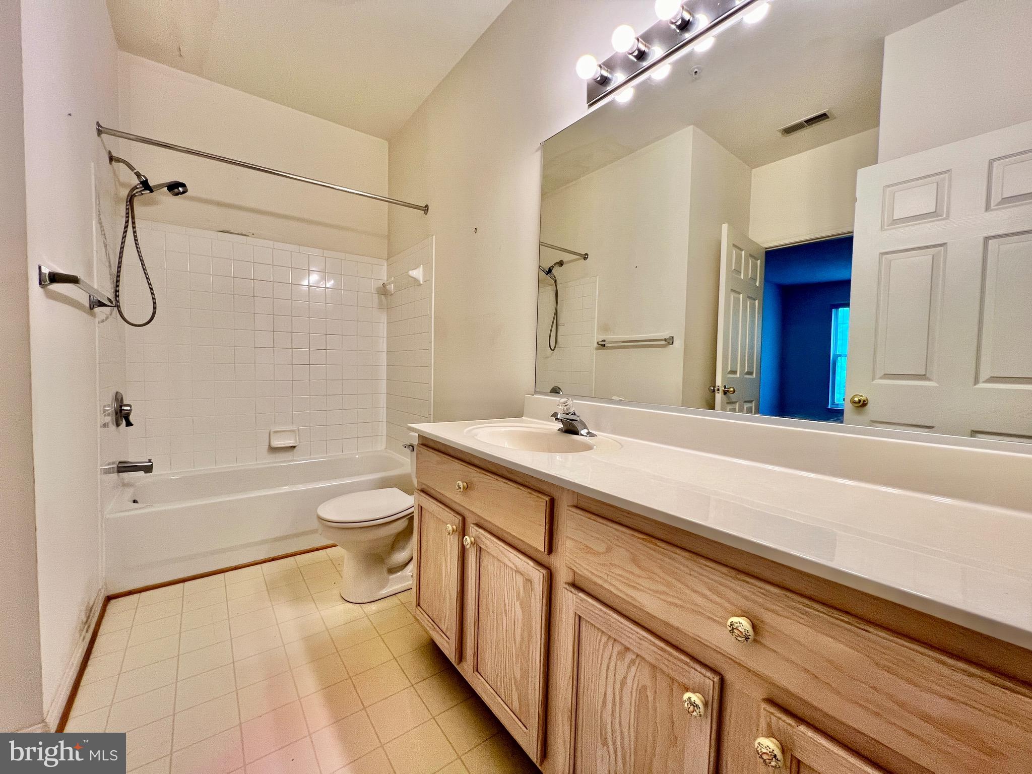 7208 BOGLEY ROAD 202