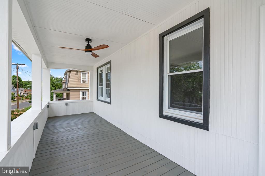 23 2ND AVENUE