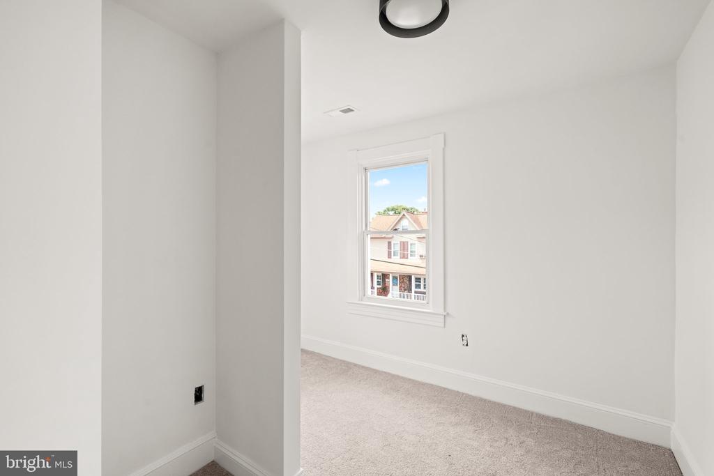 23 2ND AVENUE