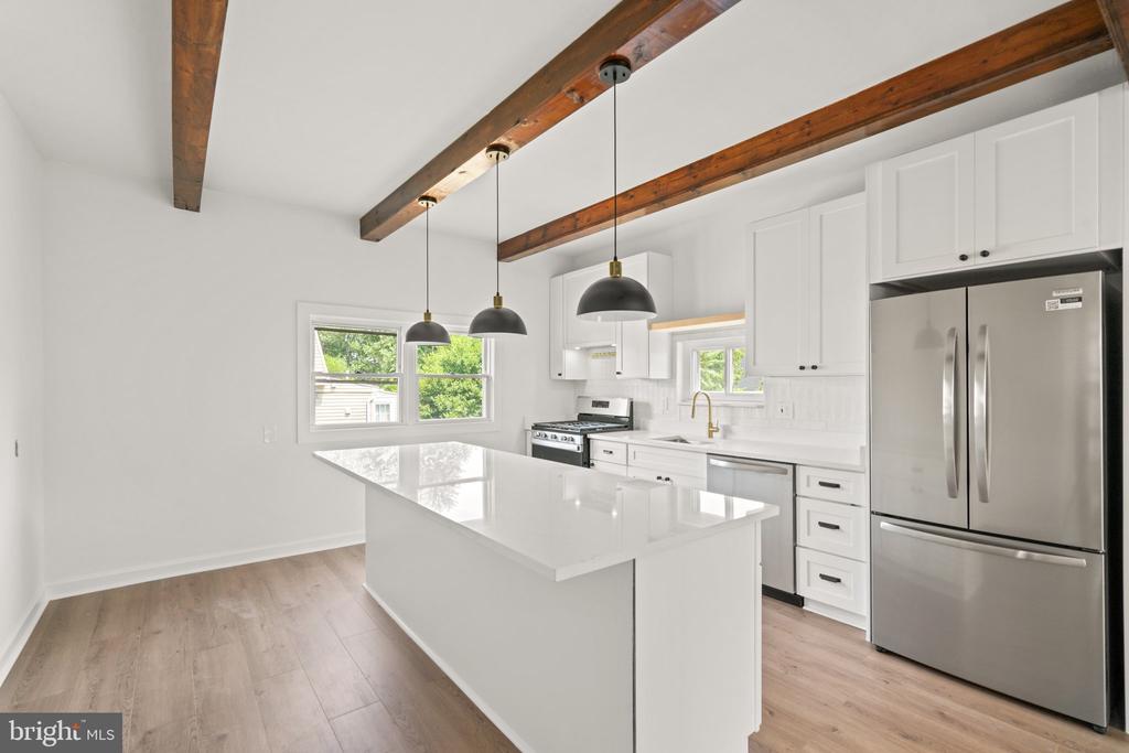 23 2ND AVENUE