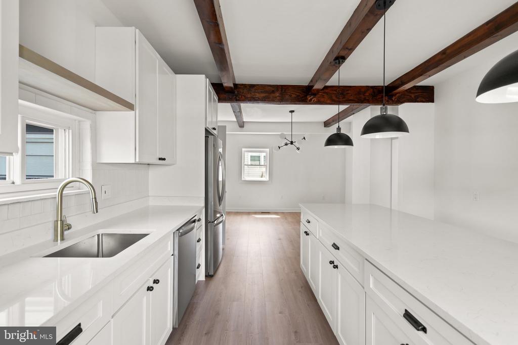 23 2ND AVENUE