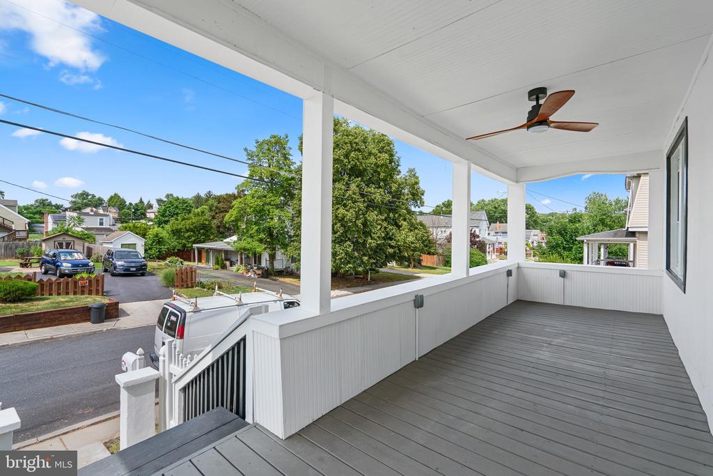 23 2ND AVENUE