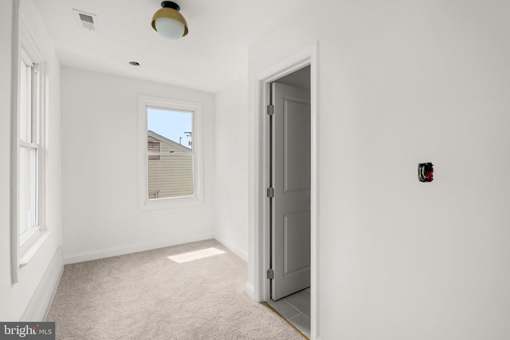 23 2ND AVENUE