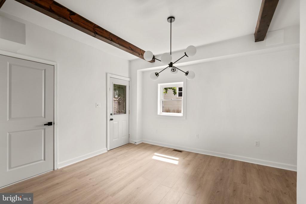 23 2ND AVENUE
