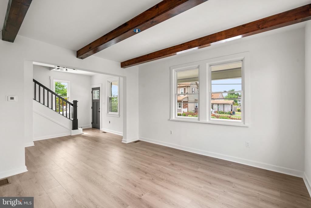 23 2ND AVENUE