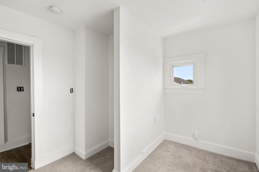 23 2ND AVENUE
