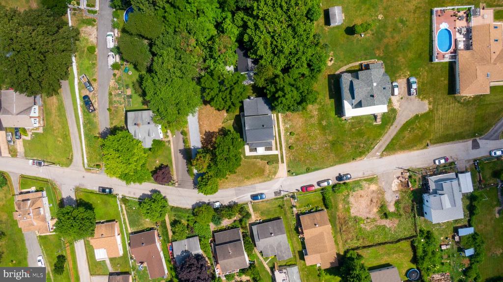 108 RIDGE AVENUE