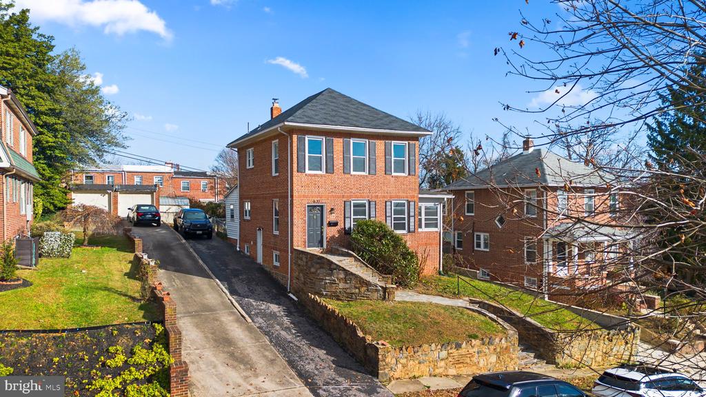 631 ALDERSHOT ROAD