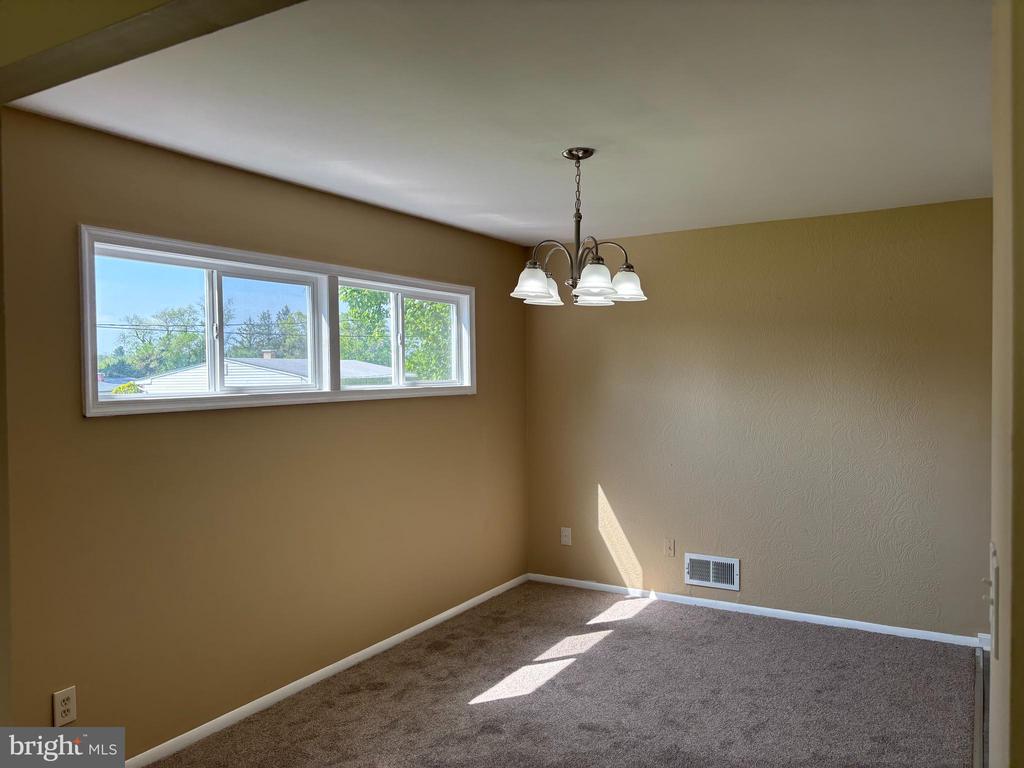 9016 Samoset Rd