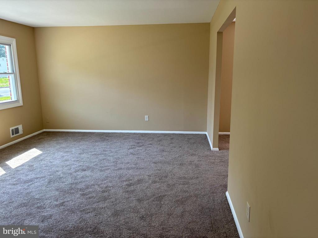 9016 Samoset Rd