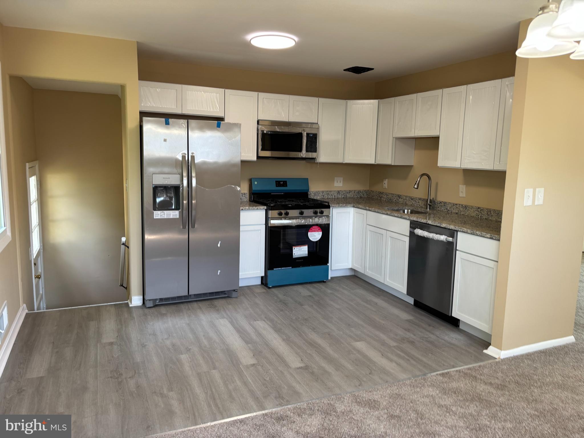 9016 Samoset Rd