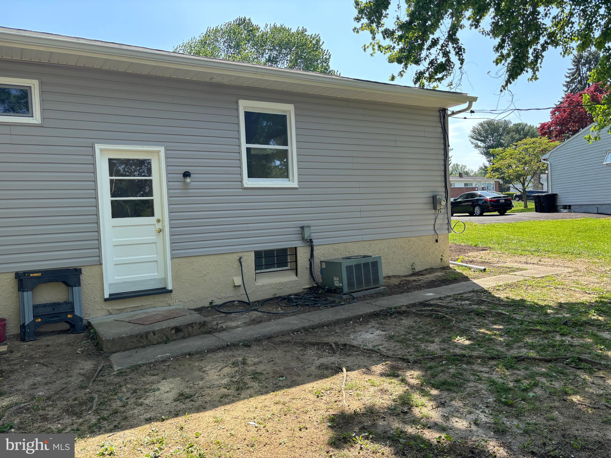9016 Samoset Rd