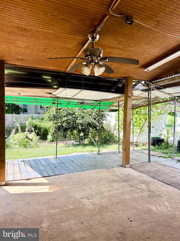 353 N BEAUMONT AVENUE