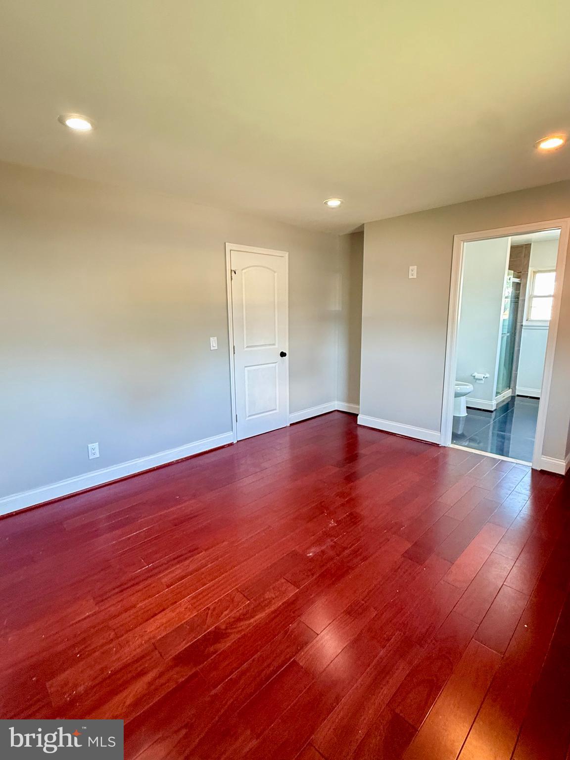 353 N BEAUMONT AVENUE