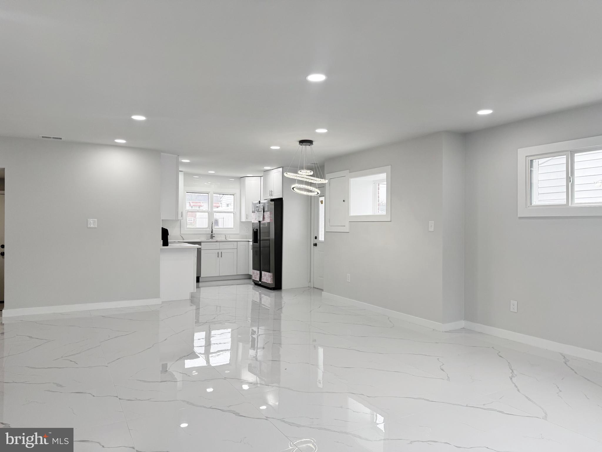 925 PRESTWOOD