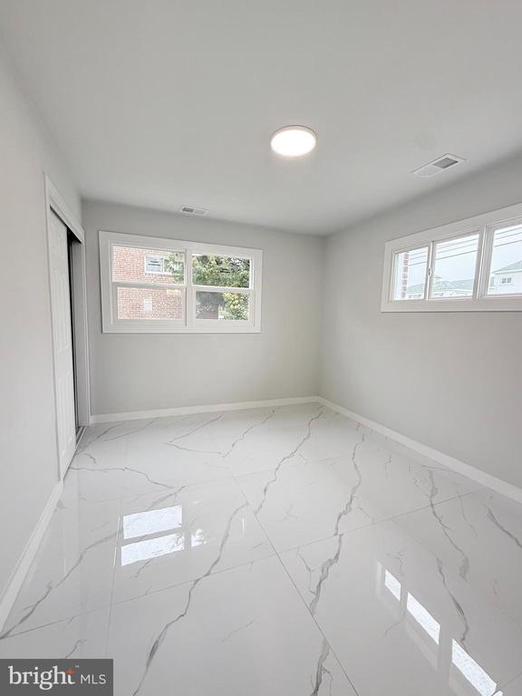 925 PRESTWOOD