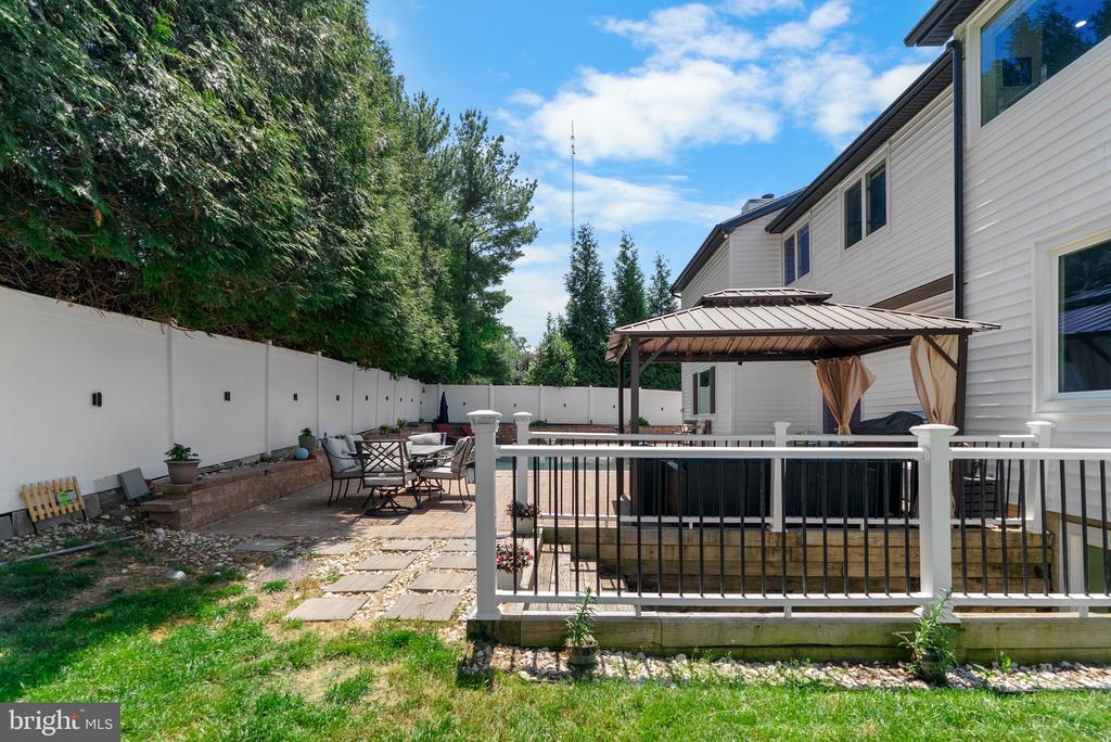3703 ASHLEY WAY