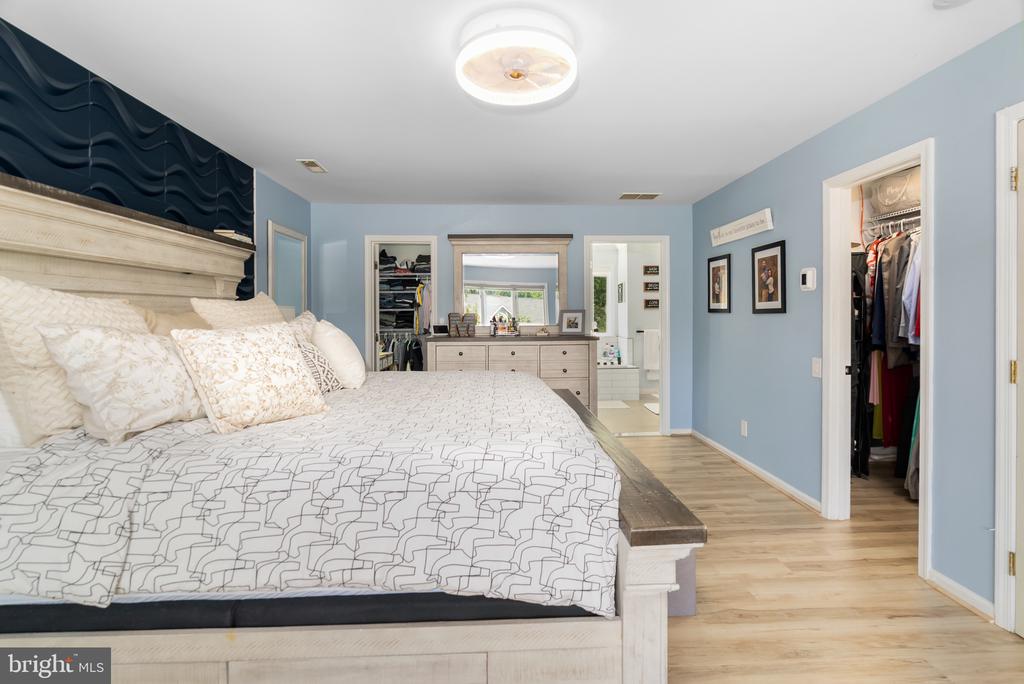 3703 ASHLEY WAY