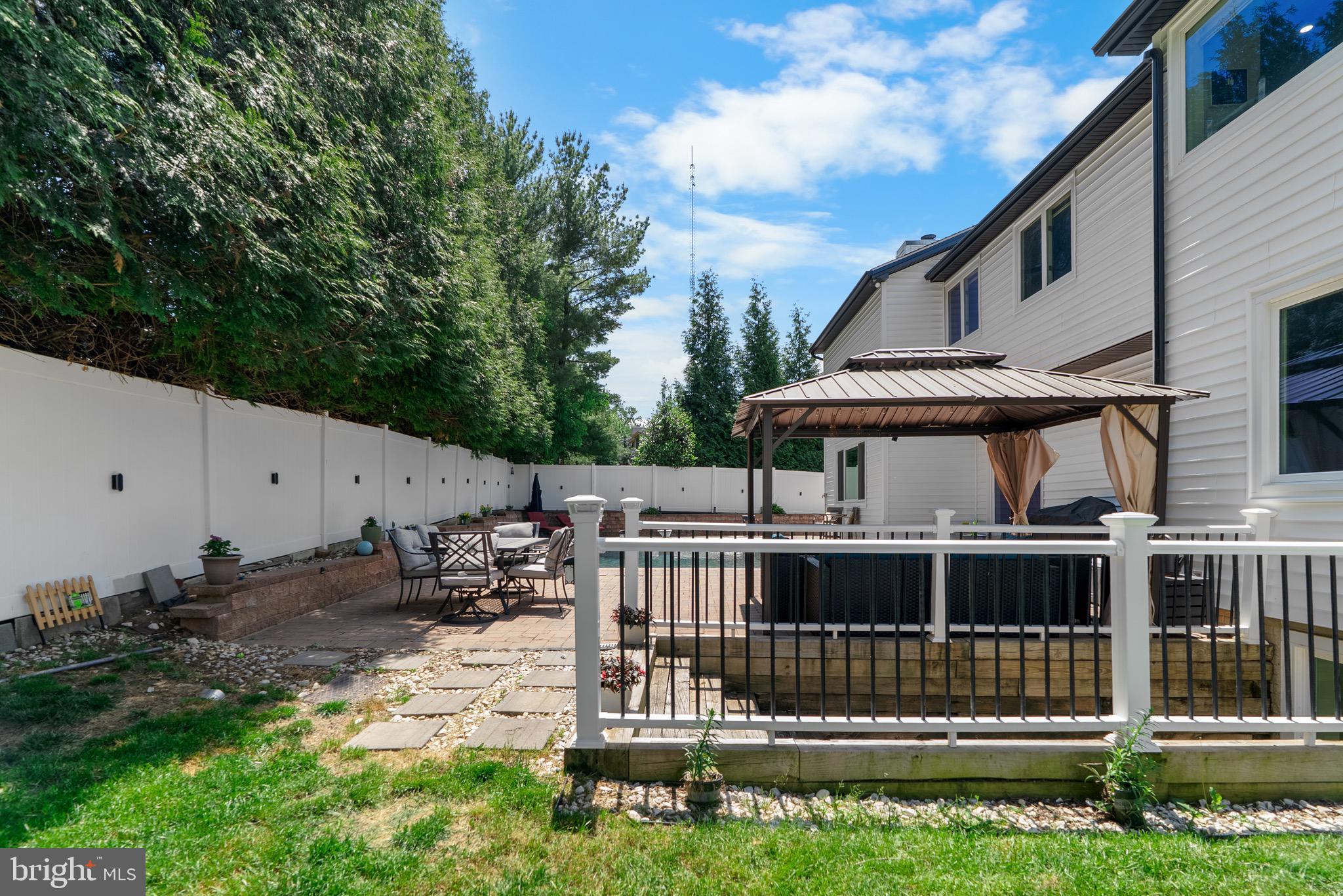 3703 ASHLEY WAY