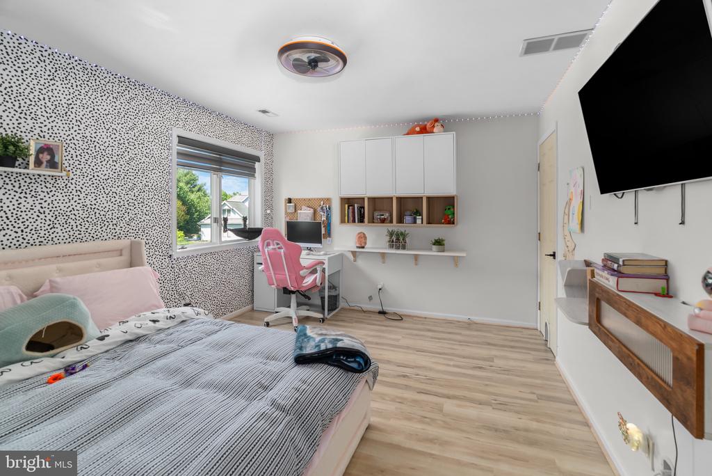3703 ASHLEY WAY