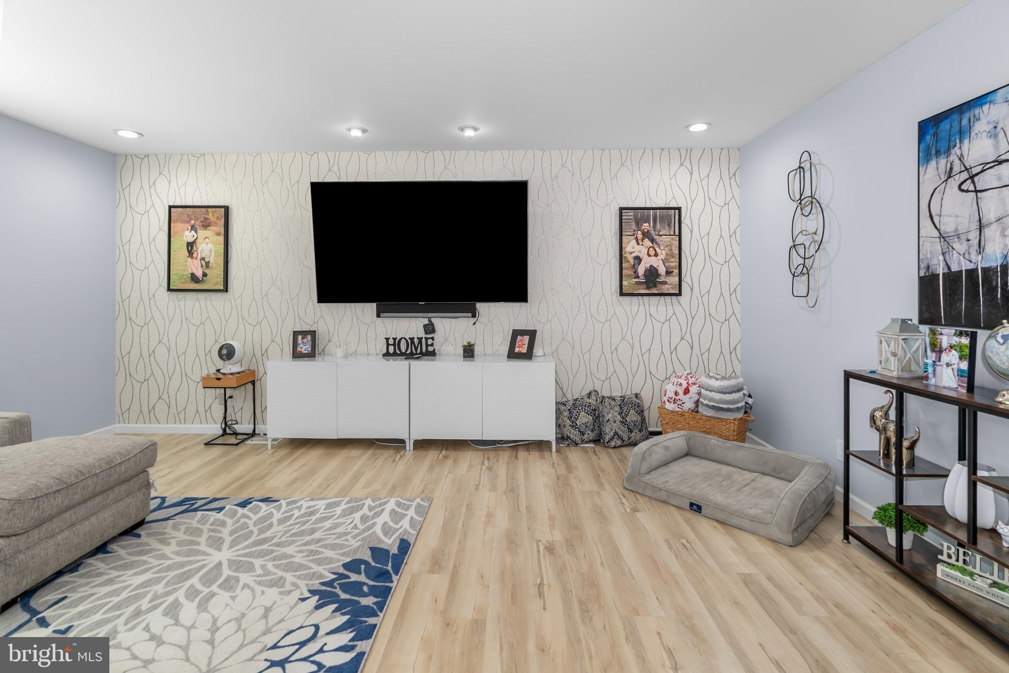 3703 ASHLEY WAY