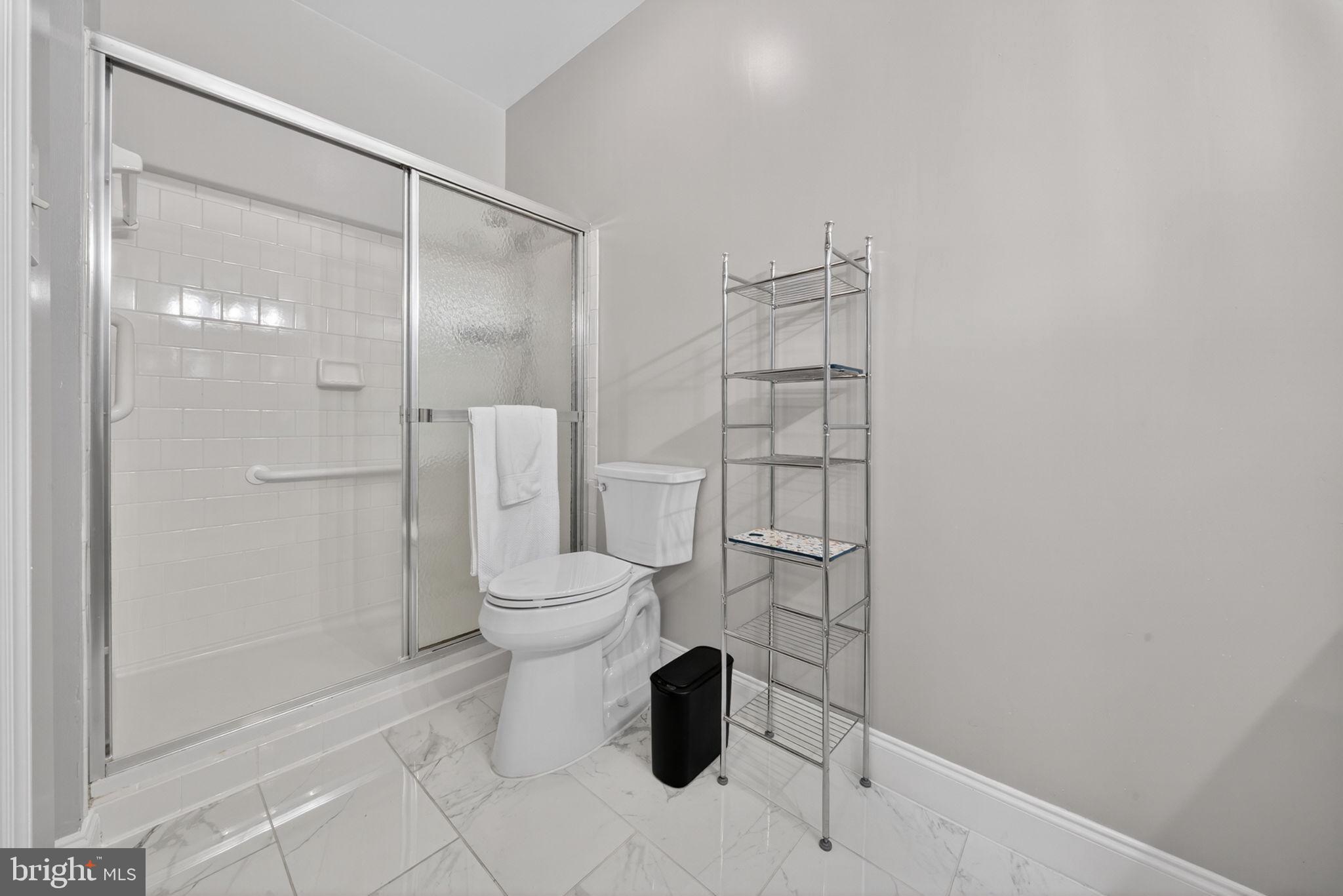 8925 GROFFS MILL DRIVE