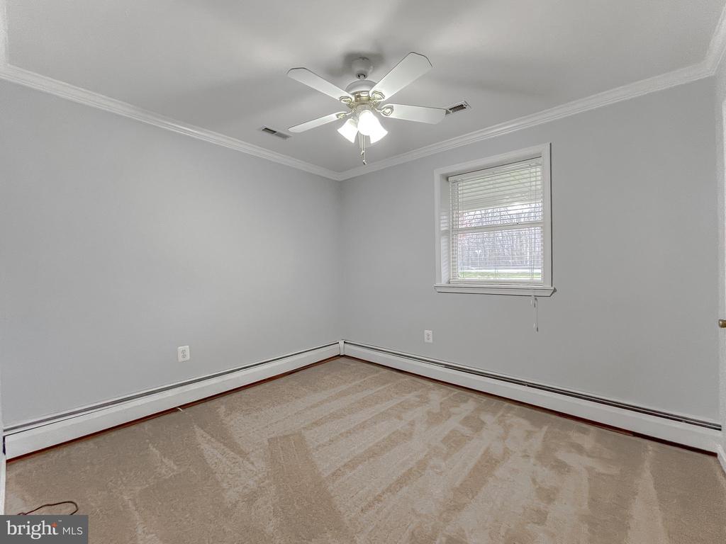 4485 SOLOMONS ISLAND ROAD