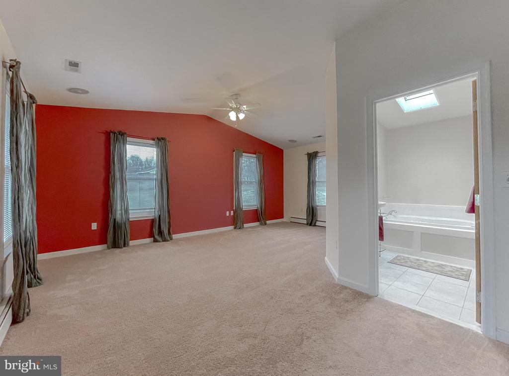 4485 SOLOMONS ISLAND ROAD
