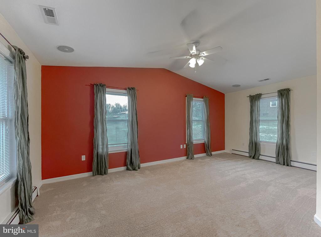 4485 SOLOMONS ISLAND ROAD