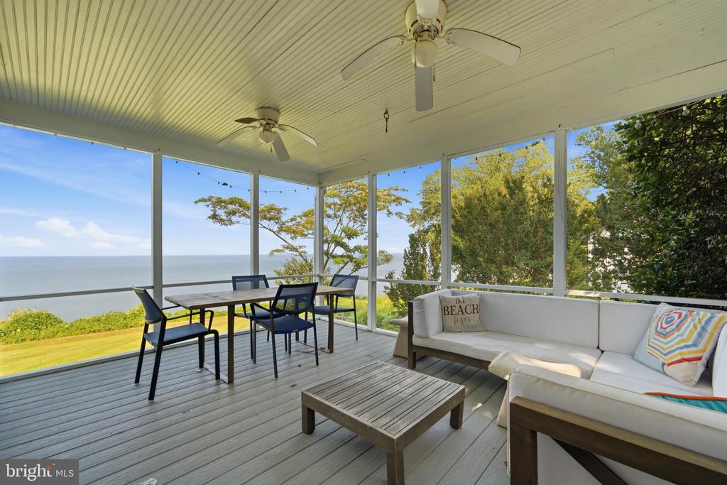 5424 BEACH DRIVE
