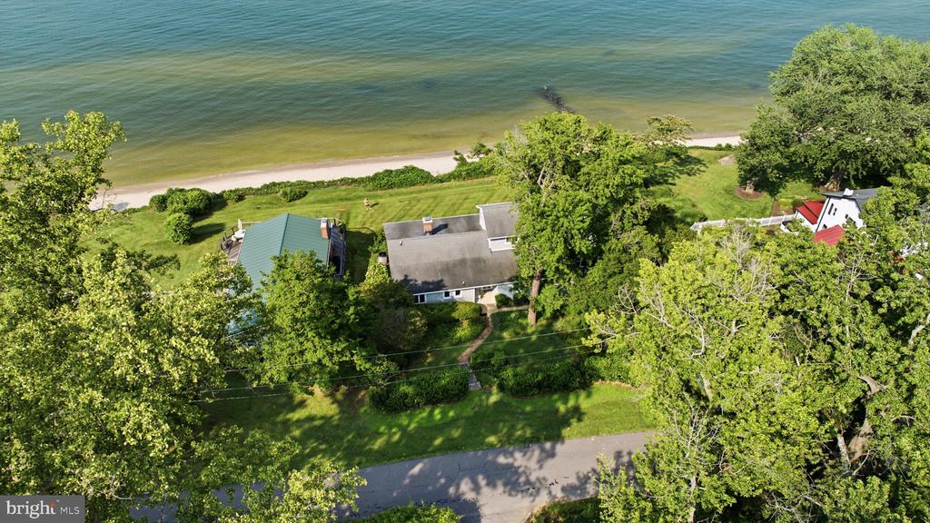 5424 BEACH DRIVE