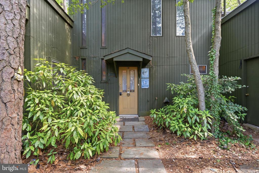13181 RIVER VIEW DRIVE
