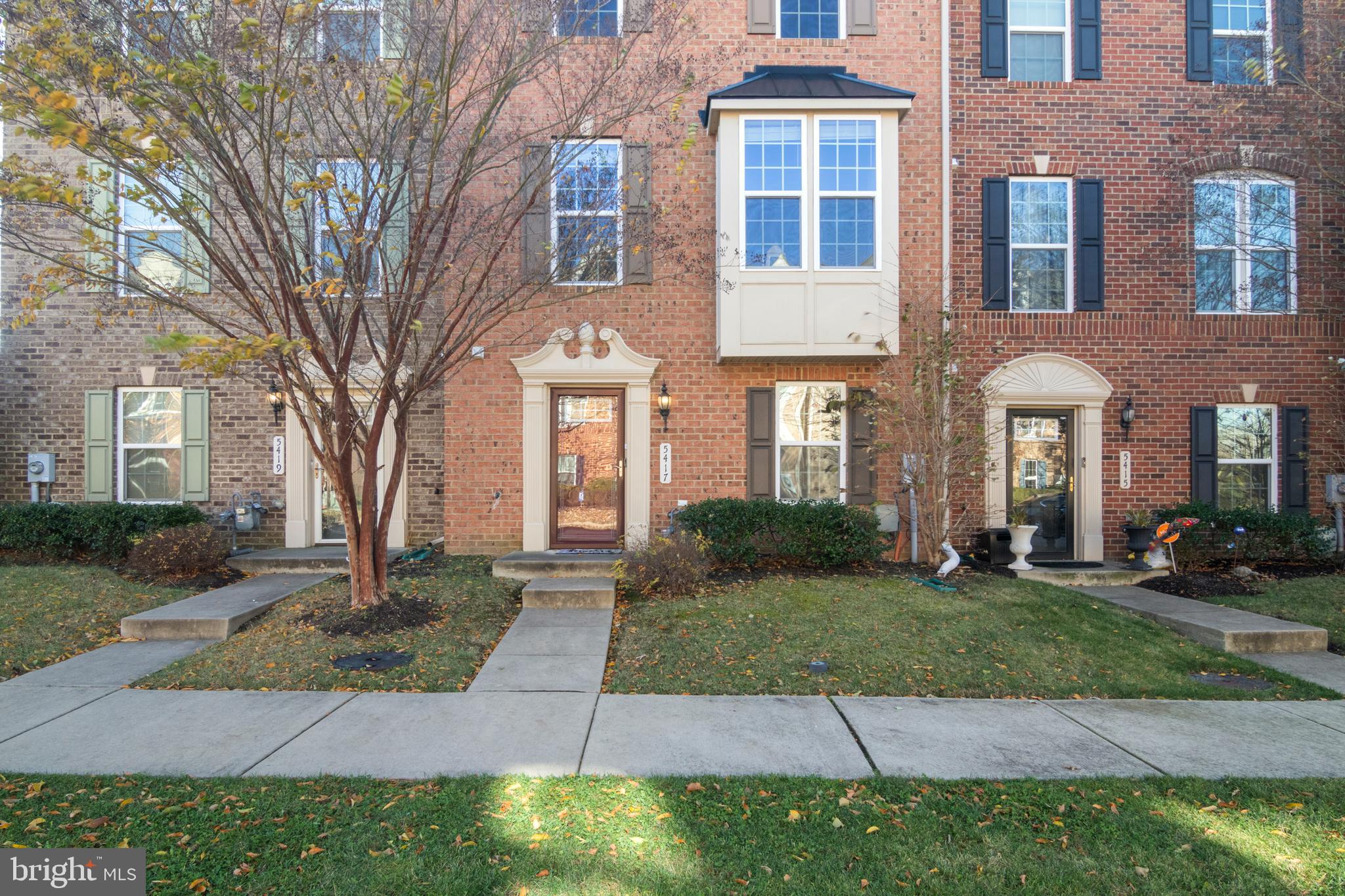 5417 Doubleday Ln