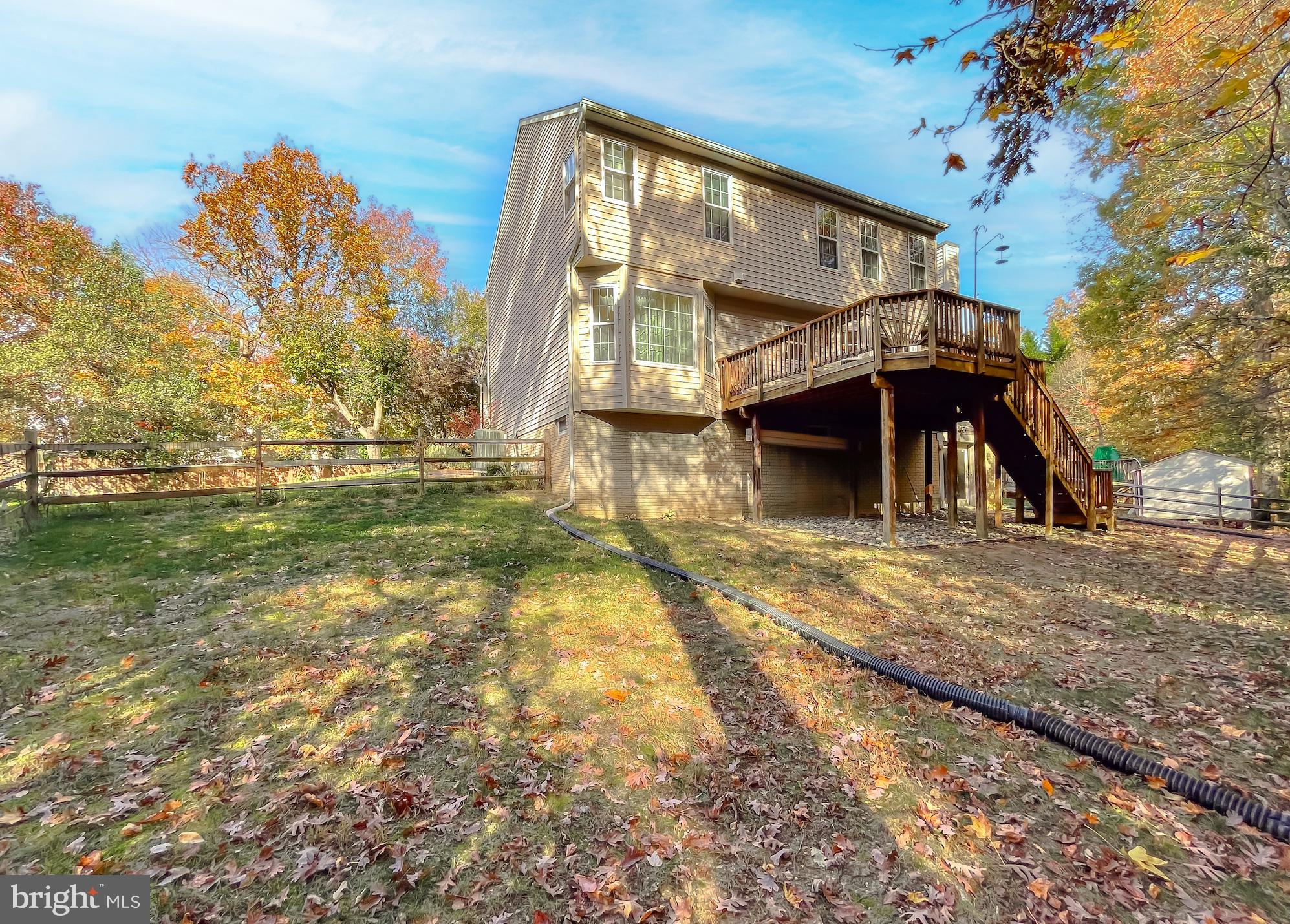 2464 KENBROOK COURT