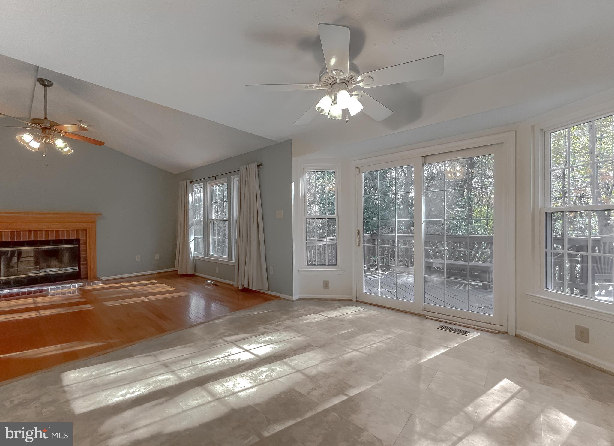 2464 KENBROOK COURT