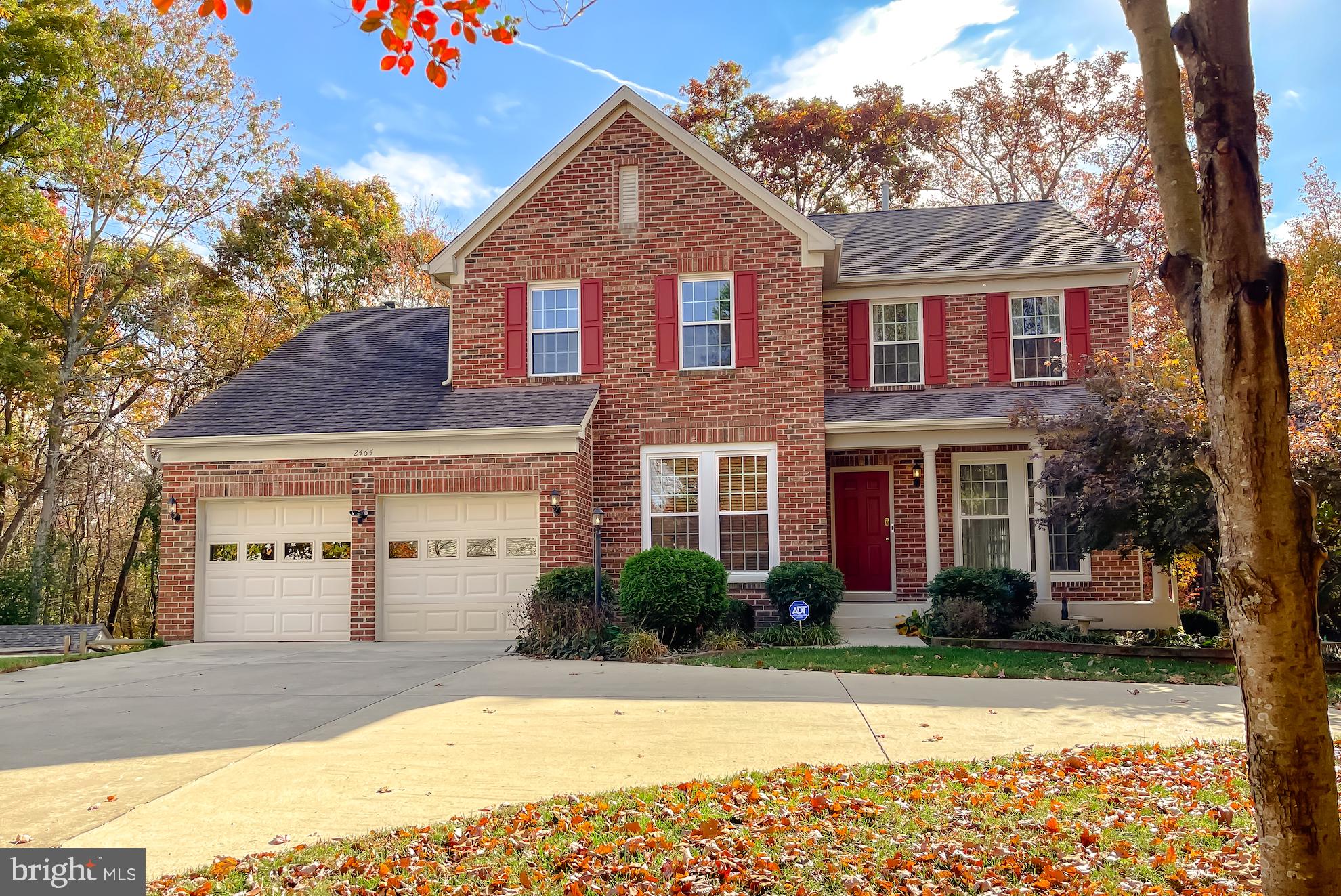 2464 KENBROOK COURT