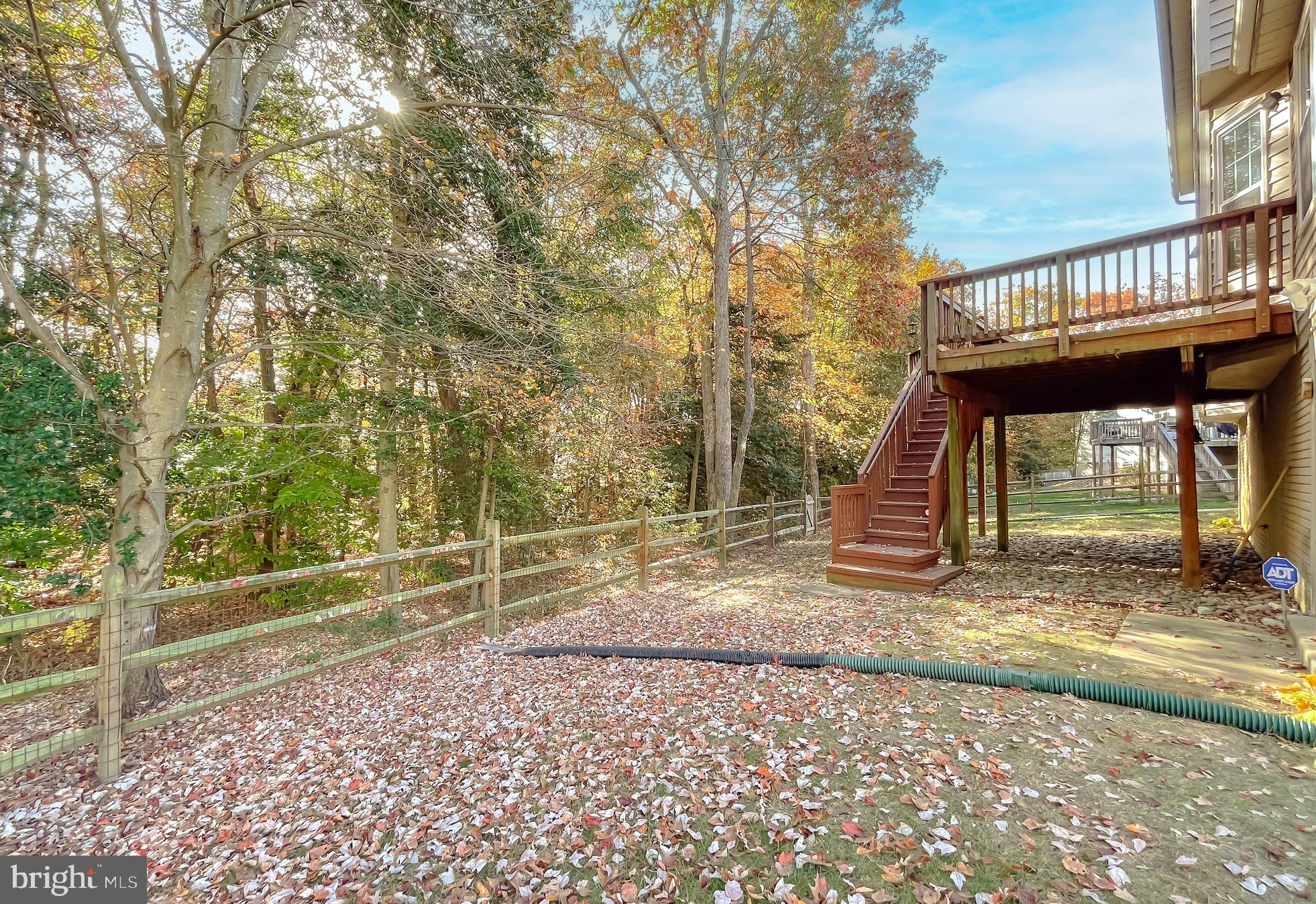 2464 KENBROOK COURT
